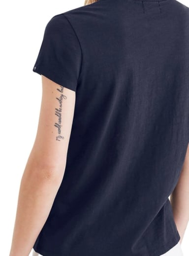 POLO MUJER DOCKERS AZUL T3 DFW GRAPHIC TEE - 4