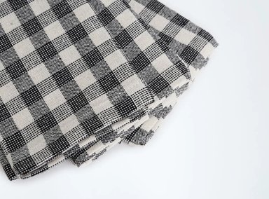 SET 4 SERVILLETAS MAISON LINETT CUADROS ALGODÓN NEGRO - 2