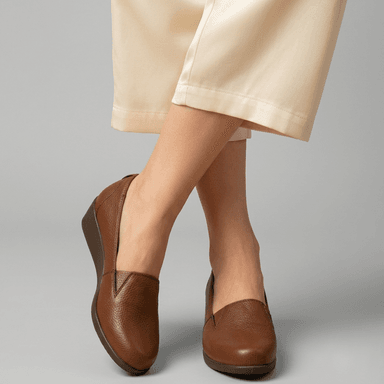 ZAPATOS CASUALES SLIP ON MUJER ECCO CUERO NATURAL CASTAÑO 1006749 LETICIA11 - 1