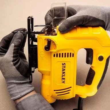 SIERRA CALADORA 600W C/MALETA PLASTICA SJ60K-B2 STANLEY - 4