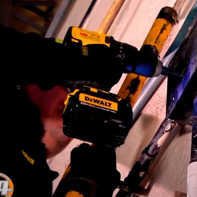 SET DE HERRAMIENTAS DEWALT TALADRO PERCUTOR 1/2' 20V + ATORNILLADOR IMPACTO 1/4' 20V - 6