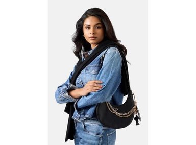 ELEGANTE BOLSO DE HOMBRO GUESS DAVINA EN ECO CUERO PU CON DISEÑO LISO Y HERRAJES DORADOS BRILLANTES - 2