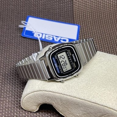 RELOJ CASIO MUJER DIGITAL LA670WA-1 VINTAGE PLATEADO FEMENINO - 4