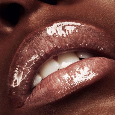 LUMINIZADOR LABIOS FENTY BEAUTY GLOSS BOMB FUSSY - 4