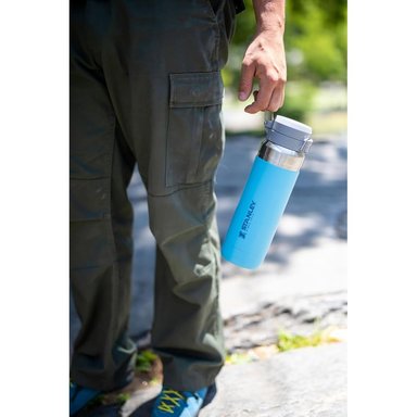 TOMATODO STANLEY QUICK FLIP GO 24 OZ NEGRO - 4