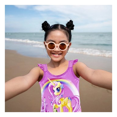 INDUMENTARIA DE NATACION PARA NINAS EN LILA CON ESTILO MODERNO Y+REGALO STICKER - 5