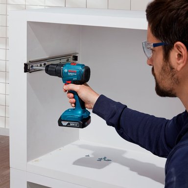 TALADRO PERCUTOR BOSCH GSB 185 LI BL + 2 BAT 2AH + CARGADOR + 23 ACC - 3