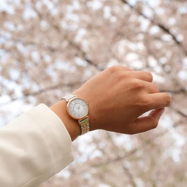 ANNE KLEIN AK/2159SVSV RELOJ PARA MUJER CON PULSERA METÁLICA | PLATEADO/ORO ROSA - 4