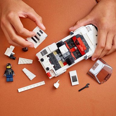 LEGO SPEED CHAMPIONS LAMBORGHINI COUNTACH COCHE DE CARRERAS CON MINIFIGURA - 3