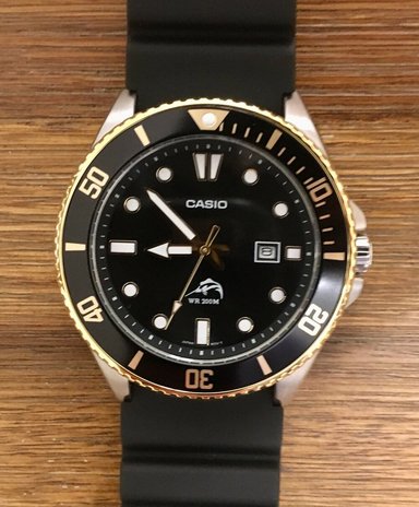 RELOJ CASIO HOMBRE ANÁLOGO MDV-106G-1AV DURO MARLIN FECHA ACUÁTICO CORREA DIAL NEGRO DORADO ACERO INOXIDABLE RESINA - 3