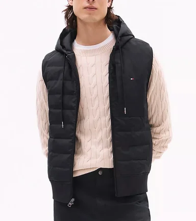 TOMMY HILFIGER
CHALECO ACOLCHADO CON CAPUCHA Y CREMALLERA - 1