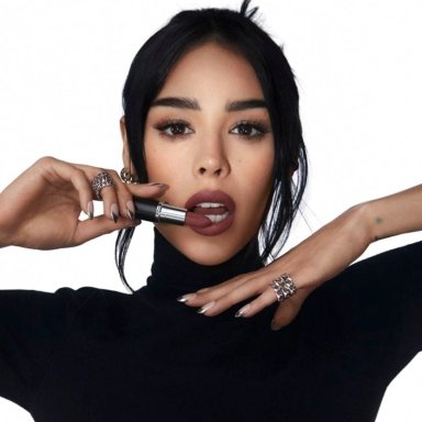 LABIAL MAC XIMAL SILKY MATTE LIPSTICK EN TONO ANTIQUE VELVET - 4