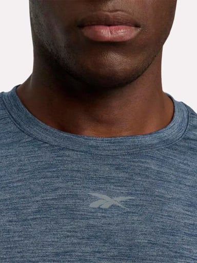 POLERA DEPORTIVA HOMBRE REEBOK ID TRAIN MELANGE TECH TEE - 4