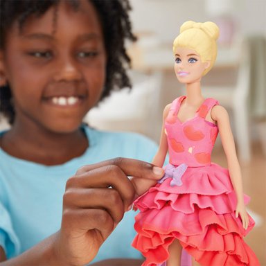 SET DE MASA MOLDEABLE PLAY DOH BARBIE SET DE DESFILE DE MODA CREA ROPA PARA MUÑECAS - 9