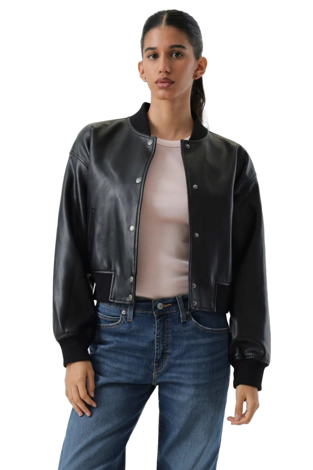 CASACA MUJER CROPPED VARSITY BOMBER NEGRO LEVIS 59544-0732