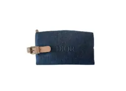 REGALO DIOR NECESER SAUVAGE