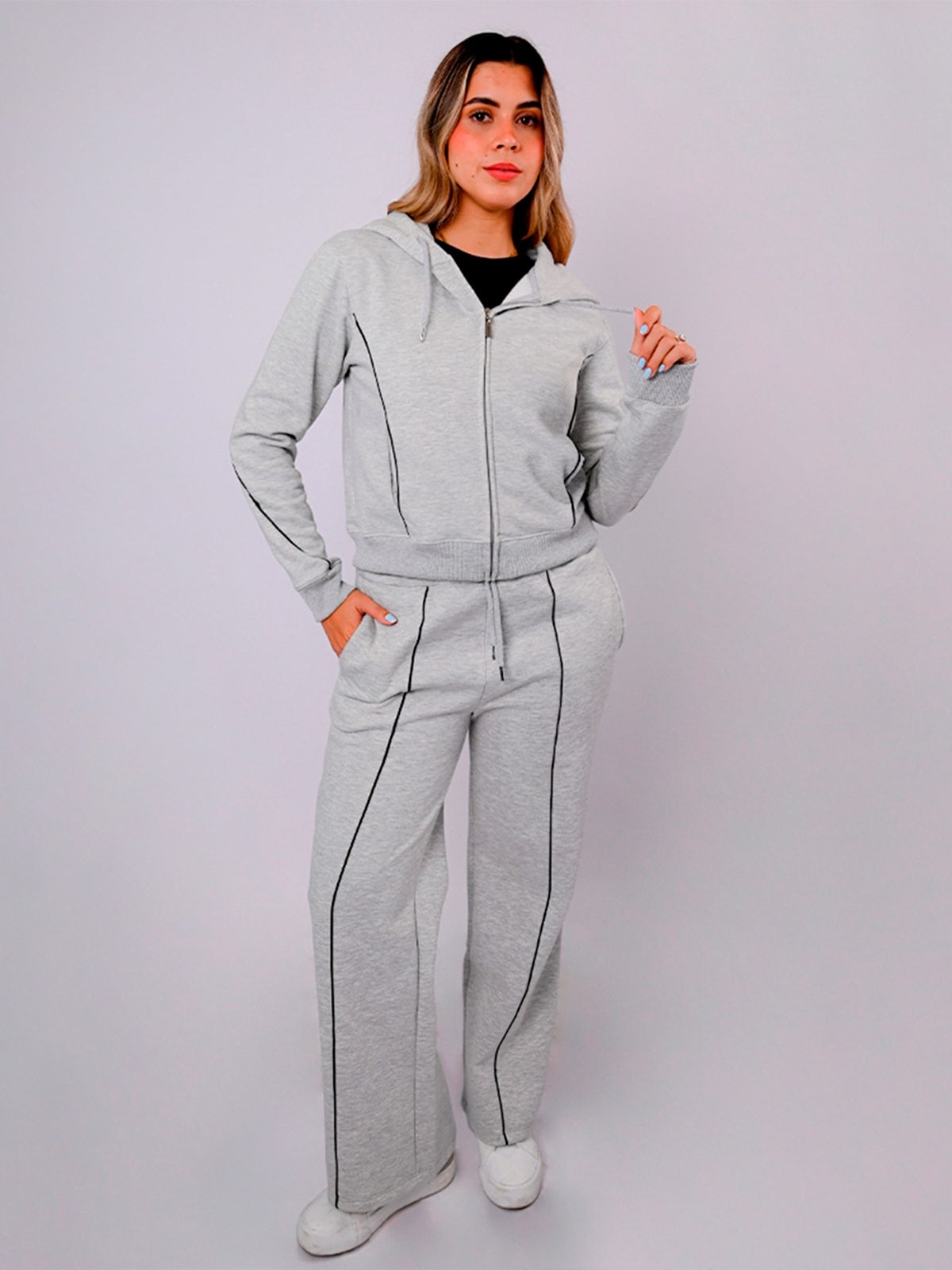 JOGGER MUJER BLACKOUT NYLA