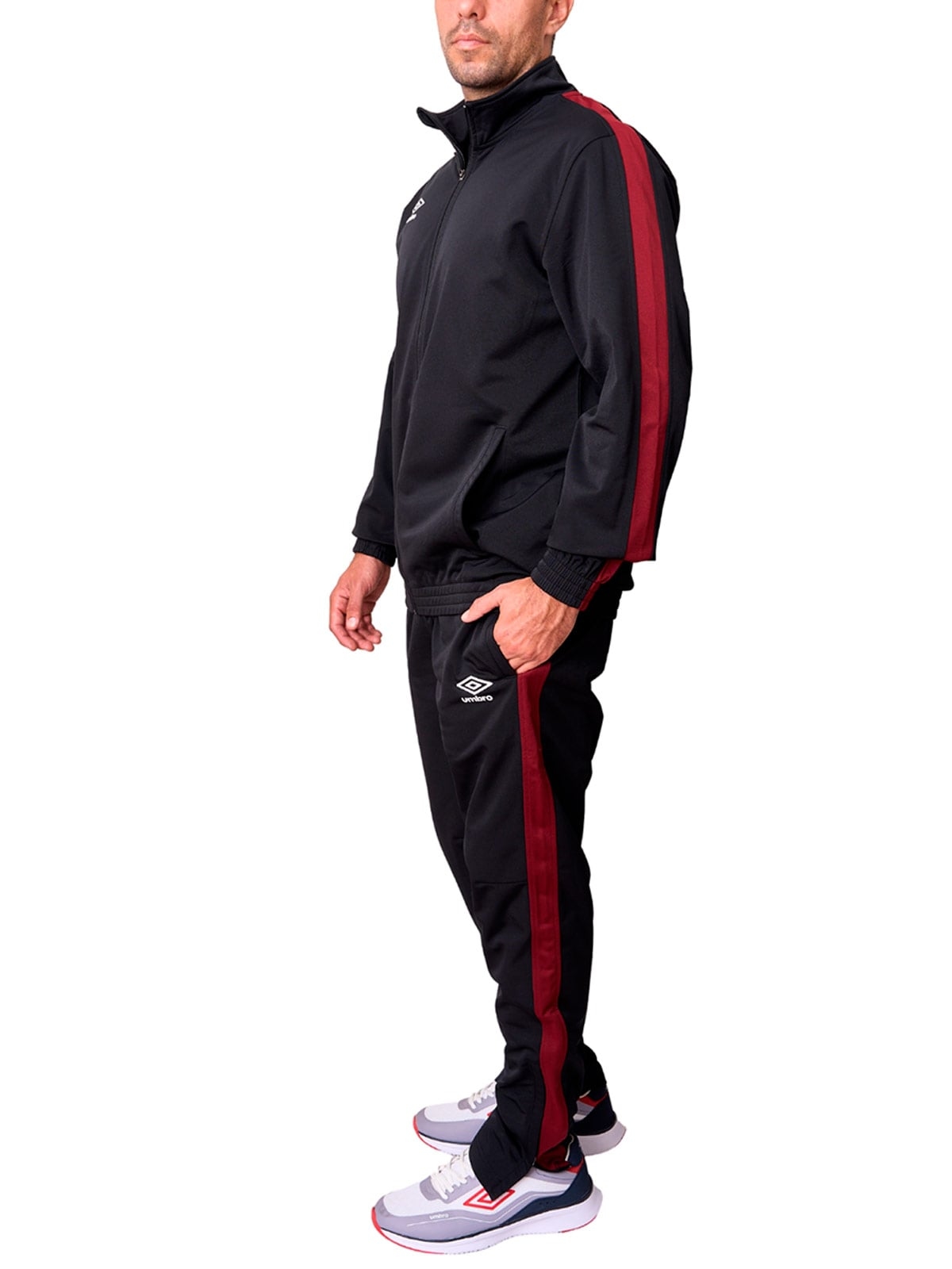 BUZO CONJUNTO DEPORTIVO HOMBRE UMBRO ESSENTIAL BKC